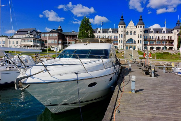 F736605C-A445-4CB4-85E3-6F094DB3EC8D