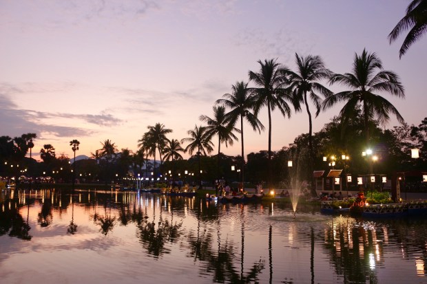 1D8CCE70-3A4D-4067-B408-43F70735E011